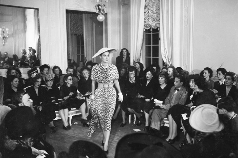 christiandior-50sfashion-shows.jpg