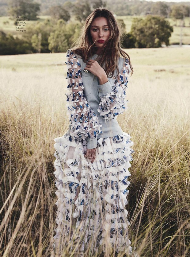 alycia-debnam-carey-vogue-australia-nicole-bentley-03.jpg