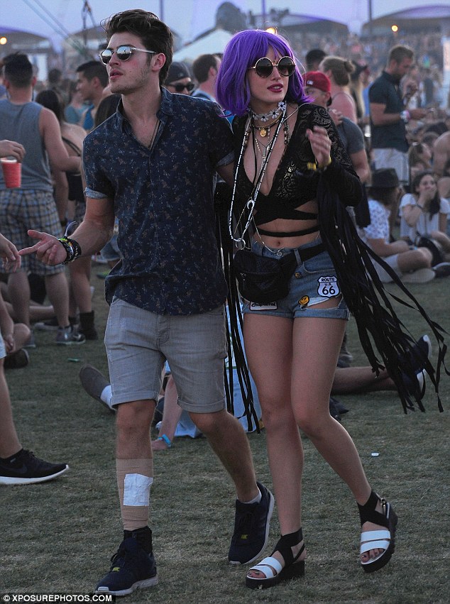 coachella-bella-thorne.jpg