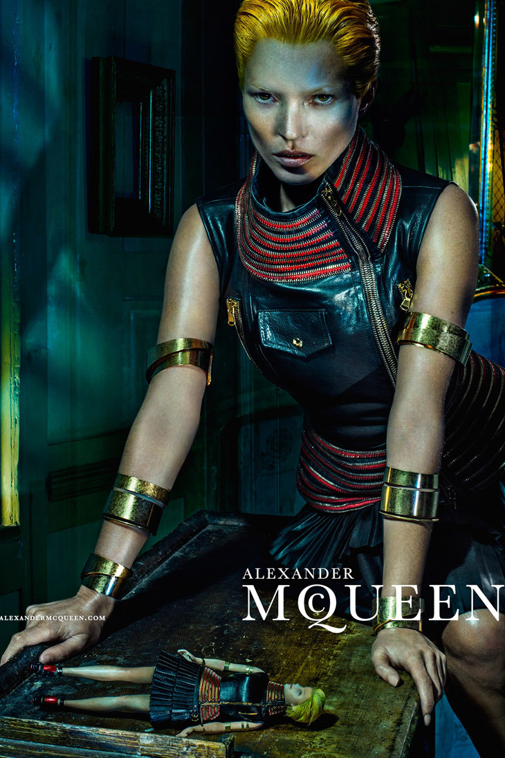 Kate-Moss-Alexander-McQueen-SS14-04.jpg