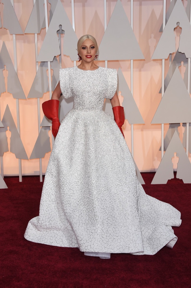 lady-gaga-white-embroidered-azzedine-alaia-dress-oscars-2015.jpg