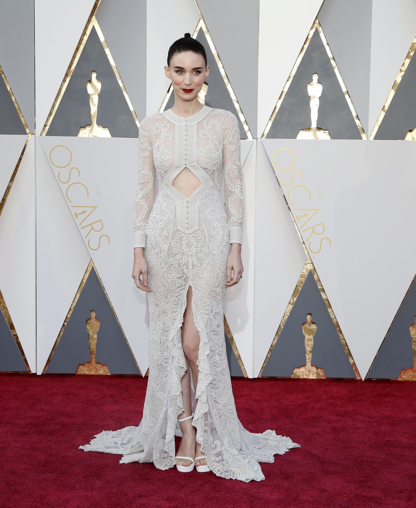 rooney-mara-givenchy_1.jpg