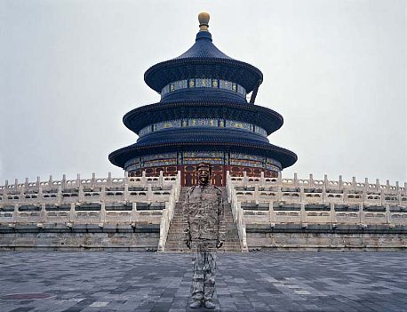 _publish_worksimages_Liu_Bolin_HITC_No.92_Temple_of_Heaven_photograph_118x150cm_2010_LG.jpg