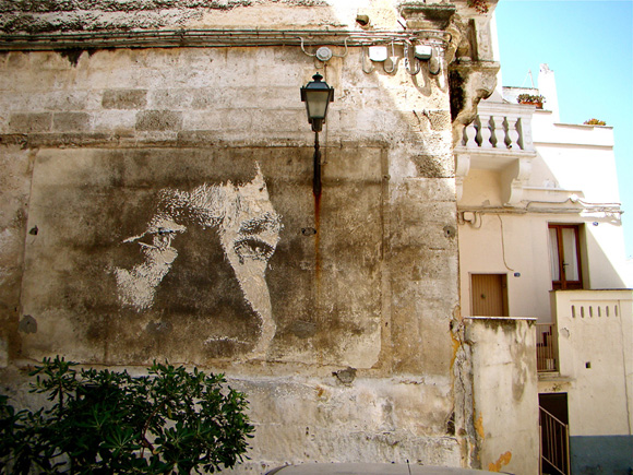 vhils-nicchia-giorno1.jpg