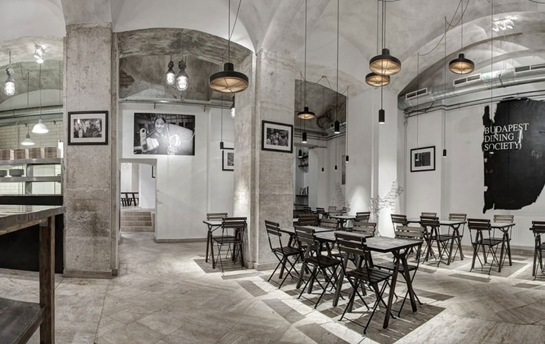 restaurant-of-koffiehuis-met-een-industrieel-design.jpg