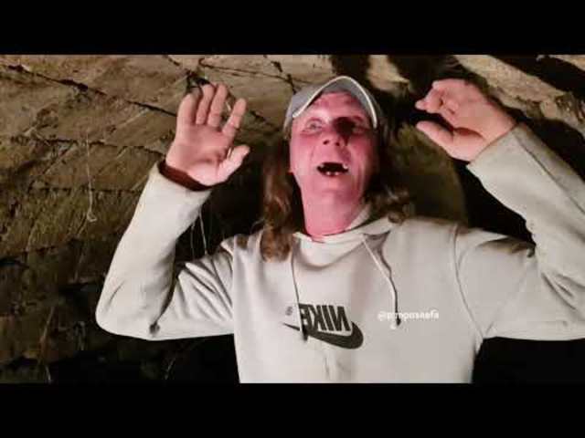 Pimpóskefír presents