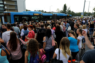 Van, aki szereti a budapesti tömegközlekedést? Igen, van!