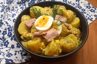 Sáfrányos, tonhalas krumplisaláta