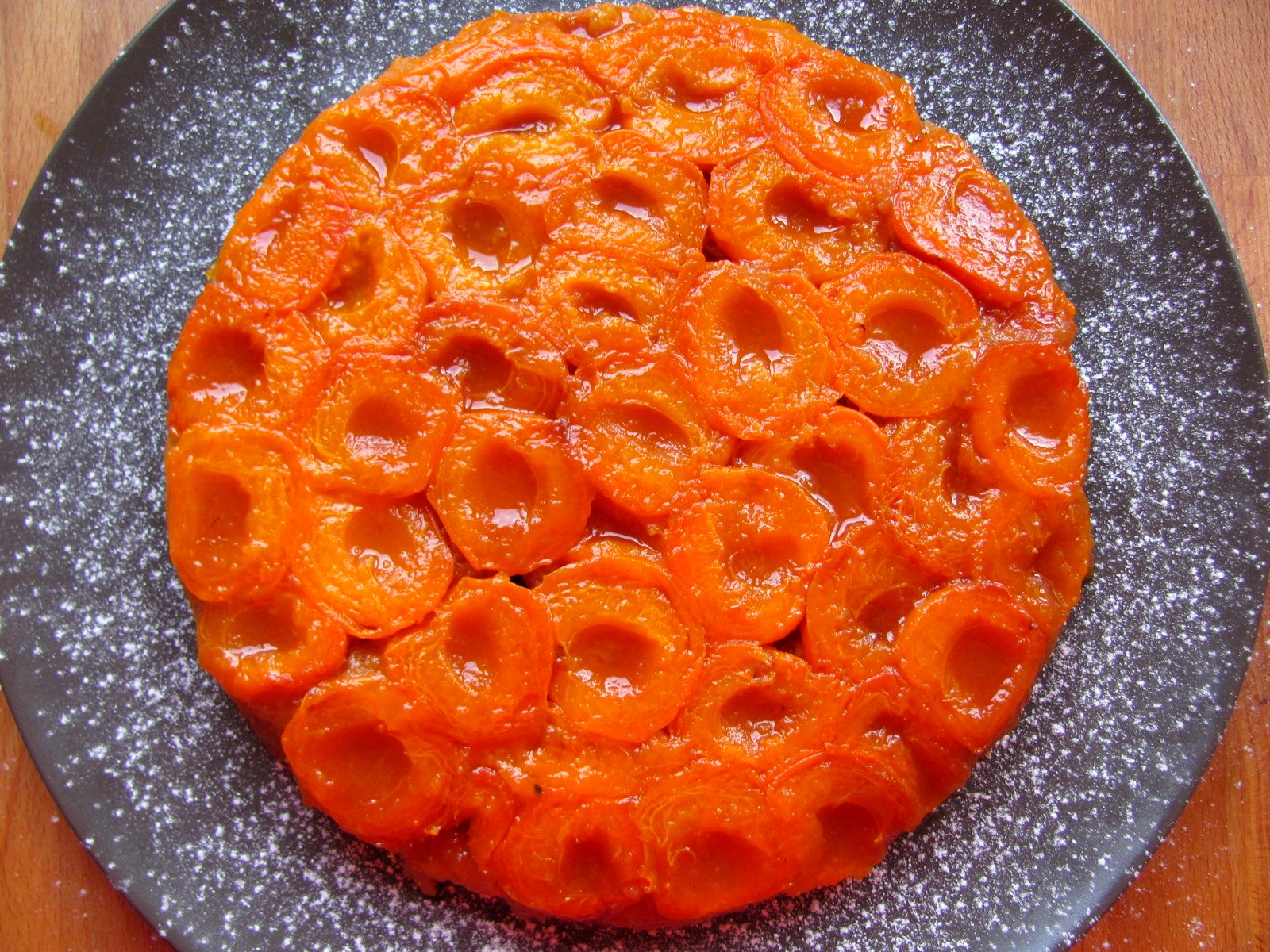 karamellessargabaracktorta.jpg