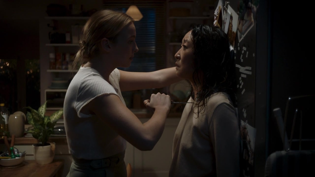 killing_eve_s01e05_i_have_a_thing_about_bathrooms_720p_amzn_web-dl_ddp5_1_h_264-ntb_362.jpg