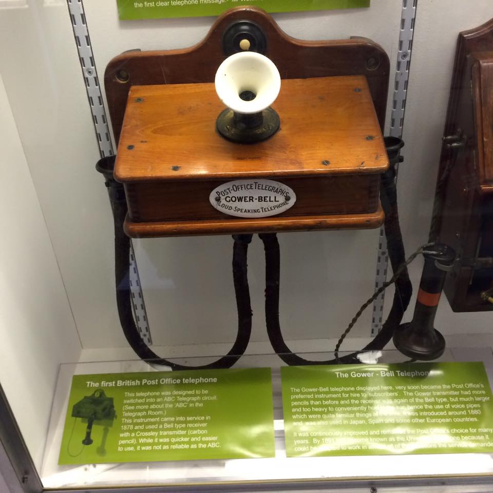 Az első brit nyilvános telefonkészülék