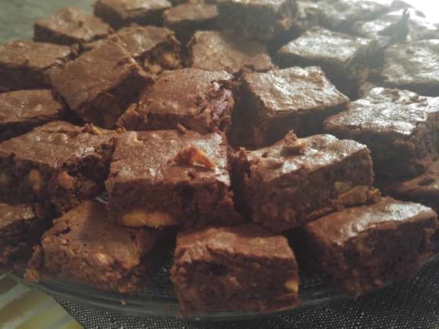 BROWNIE Süti