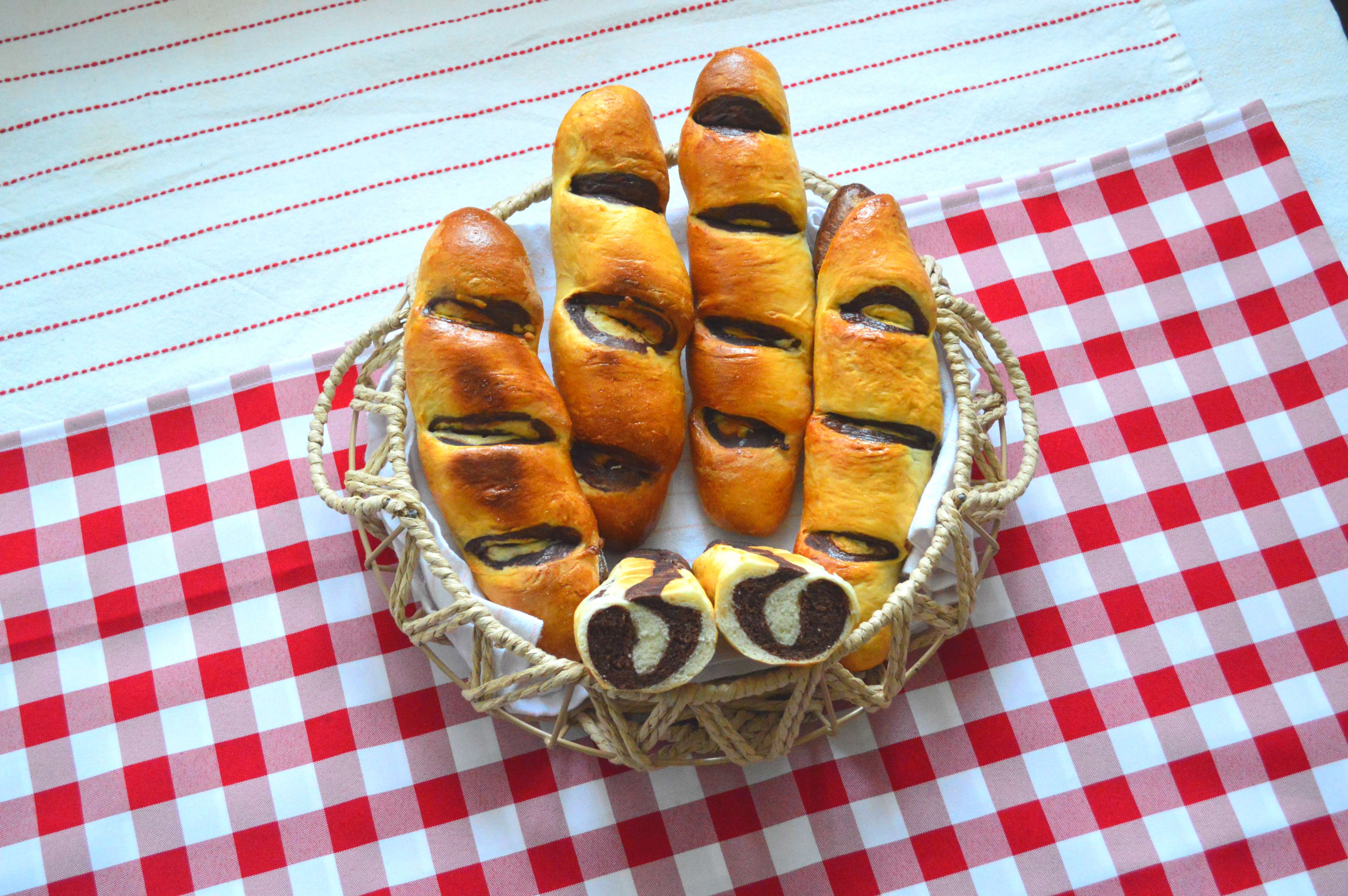 Kifliben itt az új íz, és csábító forma, ebből nem marad meg a morzsa