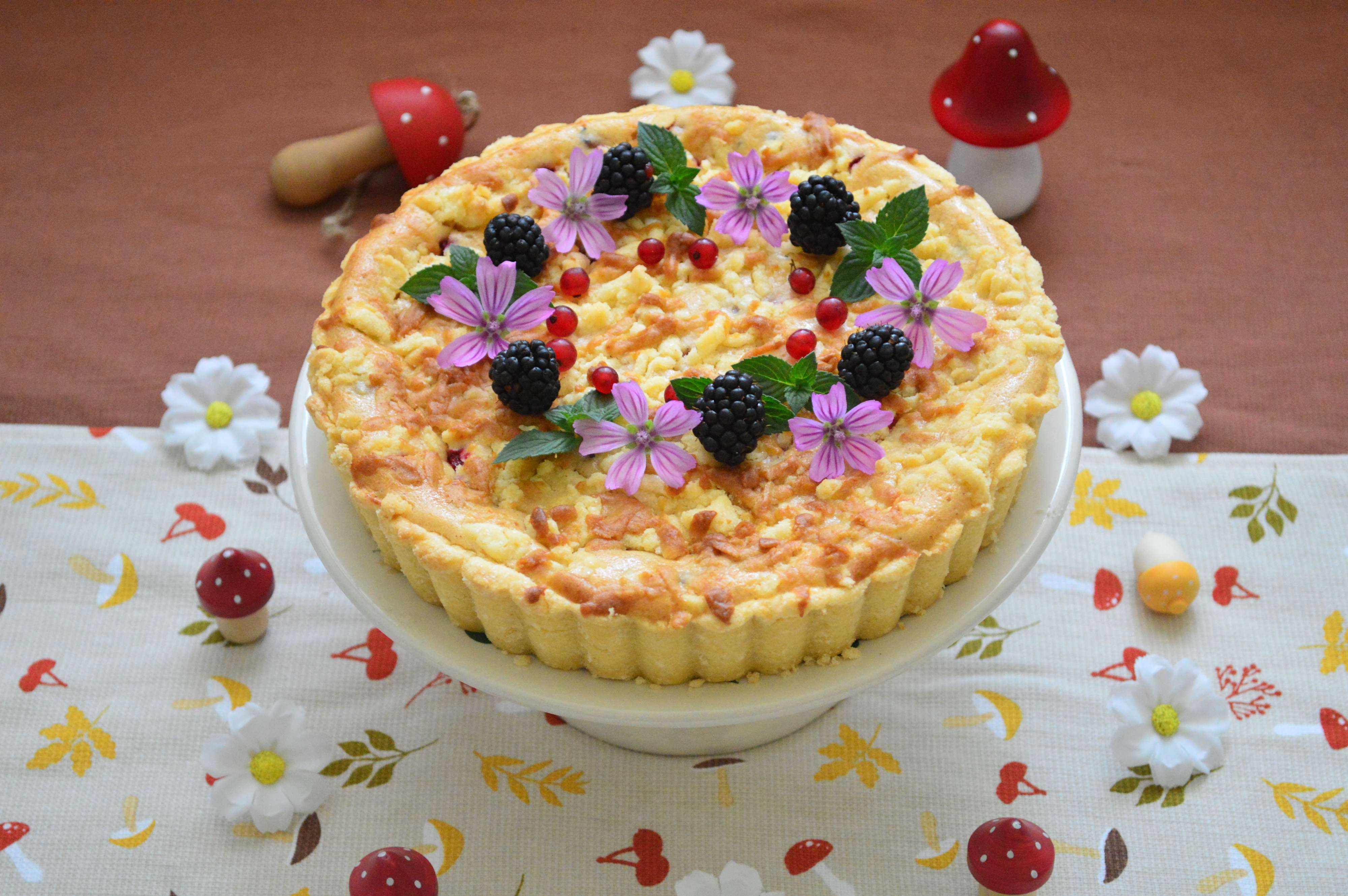 Ez a pite Süti Sári műve, alapja a ribizli pikáns íze