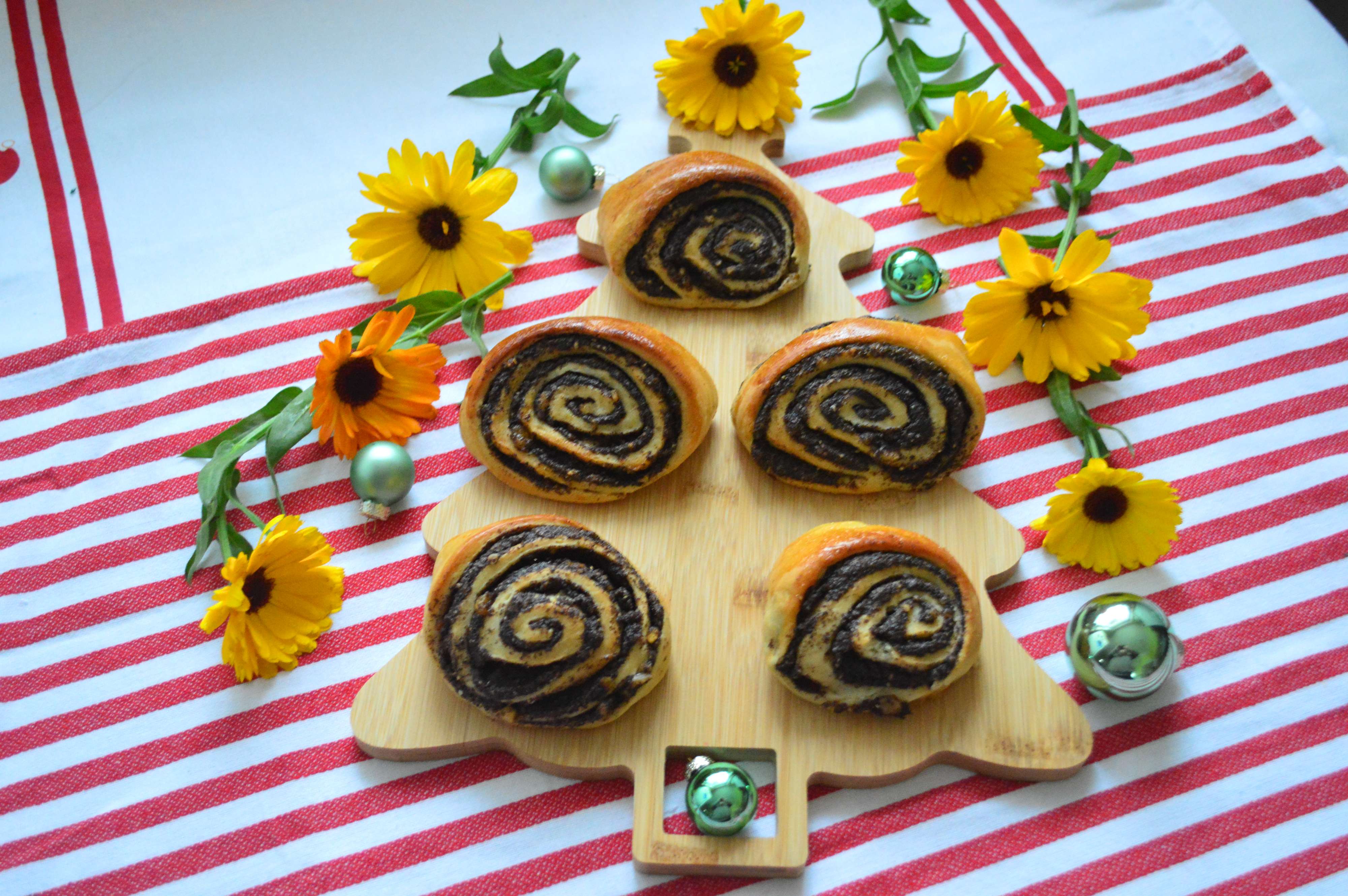 Nemsokára jön Mikulás a zsákos, ez a finom süti pedig mákos