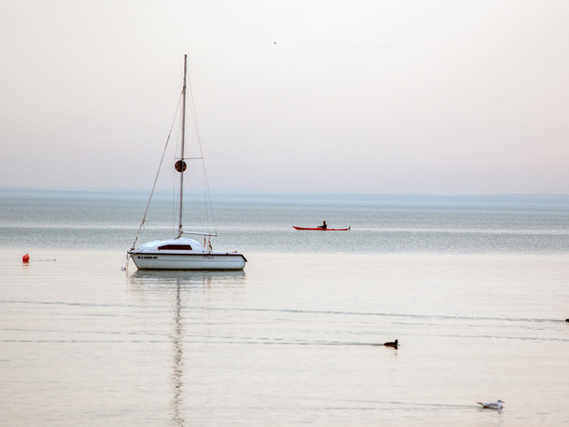 Novemberi séta Balatonalmádiban