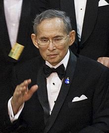 bhumibol-adulyadej-kiraly.jpg