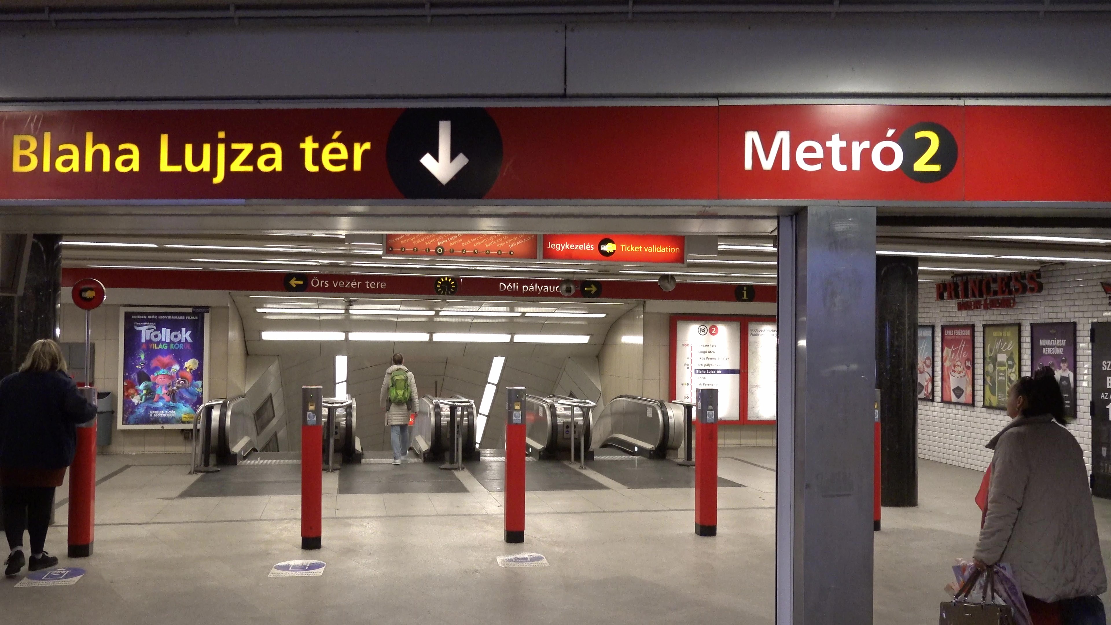 metro2-budapest1.jpg