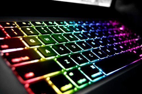 amazing-charlotte-howe-computer-cool-keyboard-favim_com-459915.jpg
