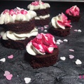 Vörös bársony mini torták a szerelmesek napjára