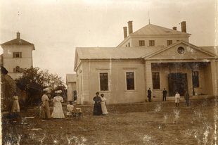 1895. február