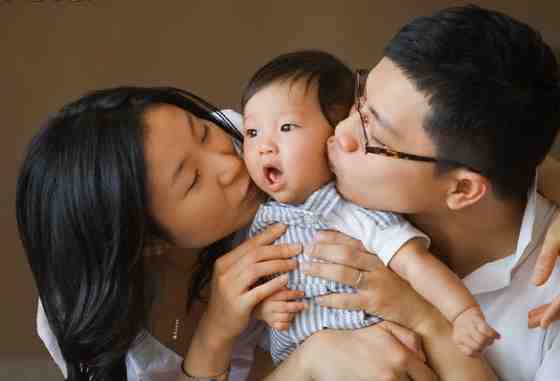 one-child-policy-chinese-family-small.jpg