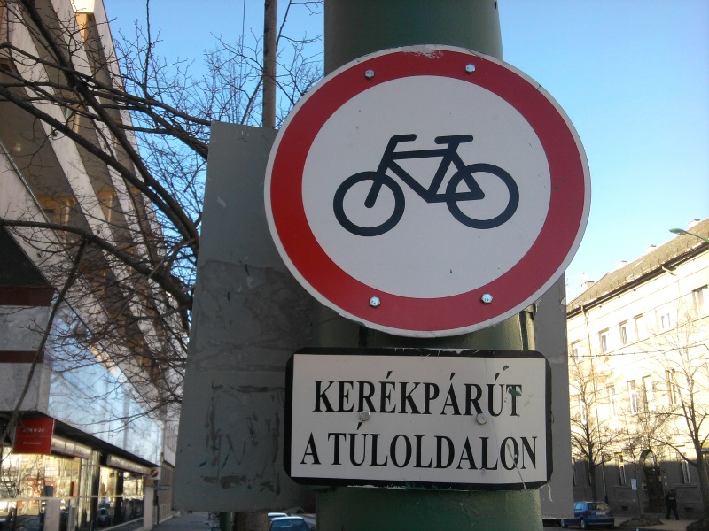 túloldalon.jpg