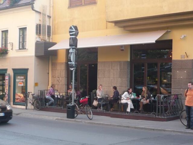Smooth cafe - BEZÁRTÍ!