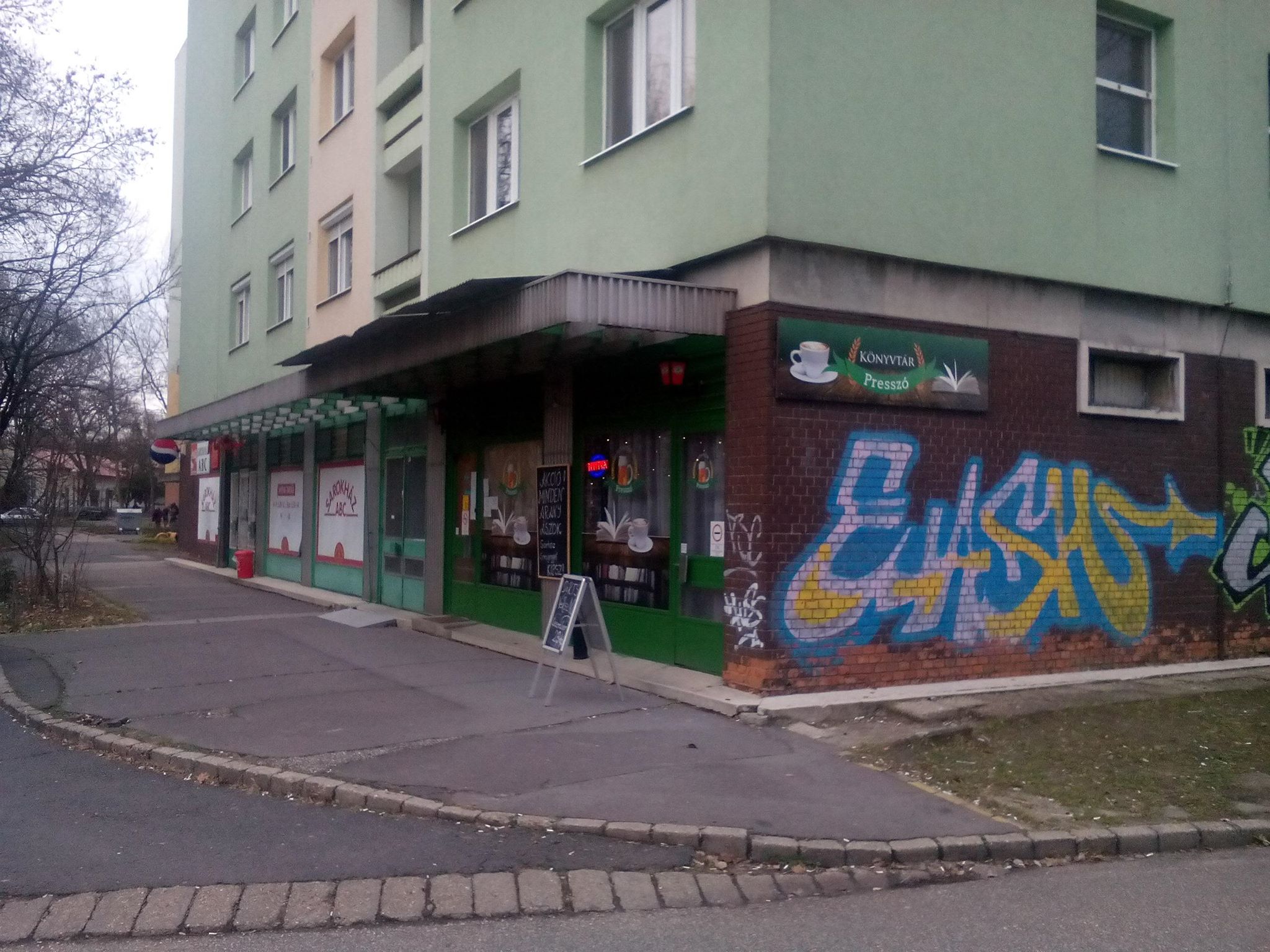 konyvtar8.jpg