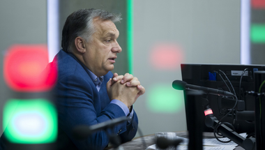 Miért adja vissza különleges jogosítványait Orbán Viktor?
