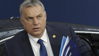 Nagyot bukott Orbán politikája, de a java csak most jön