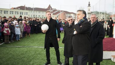 A magyar gazdaságot már csak a nemzeti fociválogatott mentheti meg