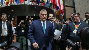 Nagyon nem tetszik az Orbán-kormánynak, ha zsarolják