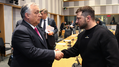 Elhibázott külpolitikai stratégiáját próbálja menteni az Orbán-kormány