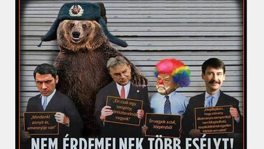 Orbán Viktor az orosz medve baráti ölelésében