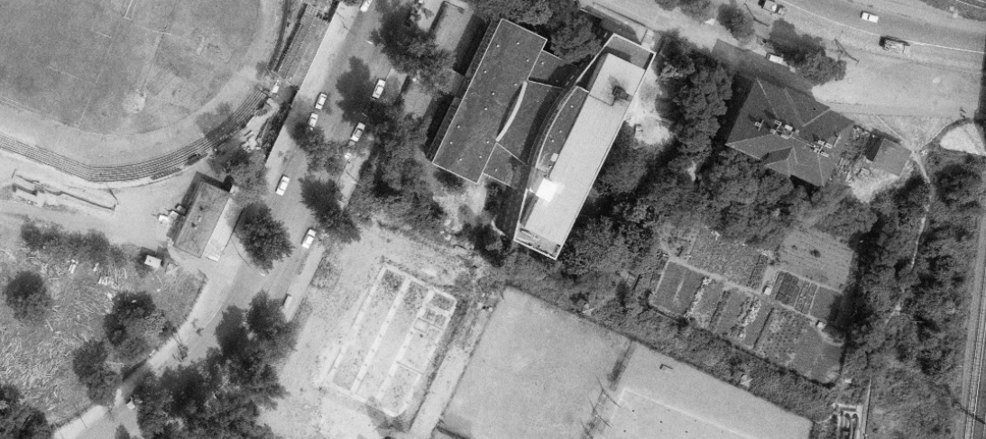1972_uj1.jpg