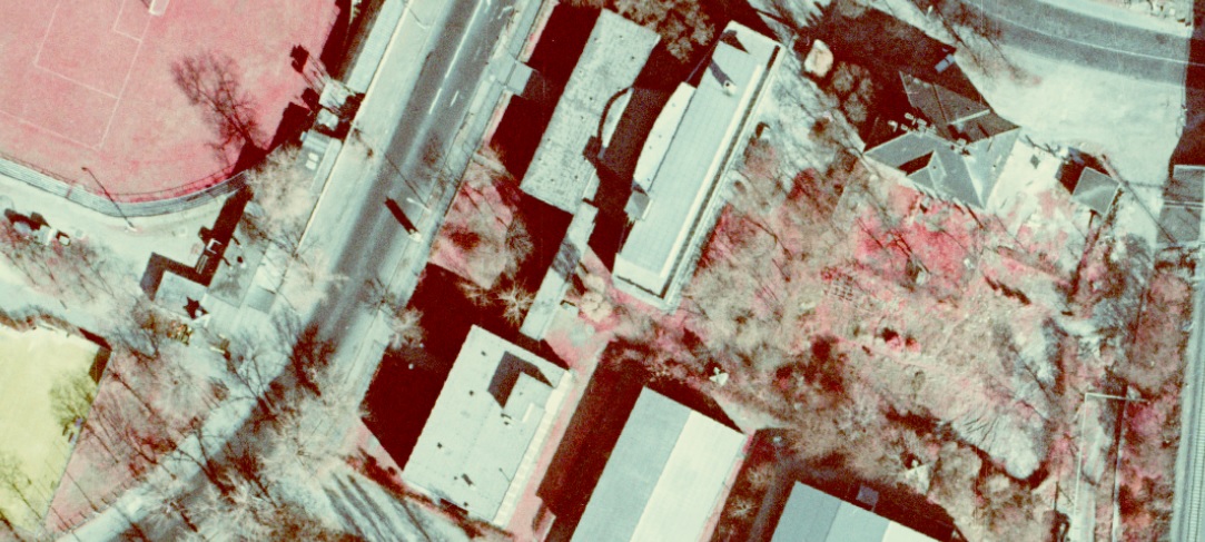 1990_uj.jpg