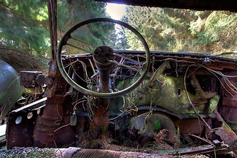 chatillon-car-graveyard-152.jpg