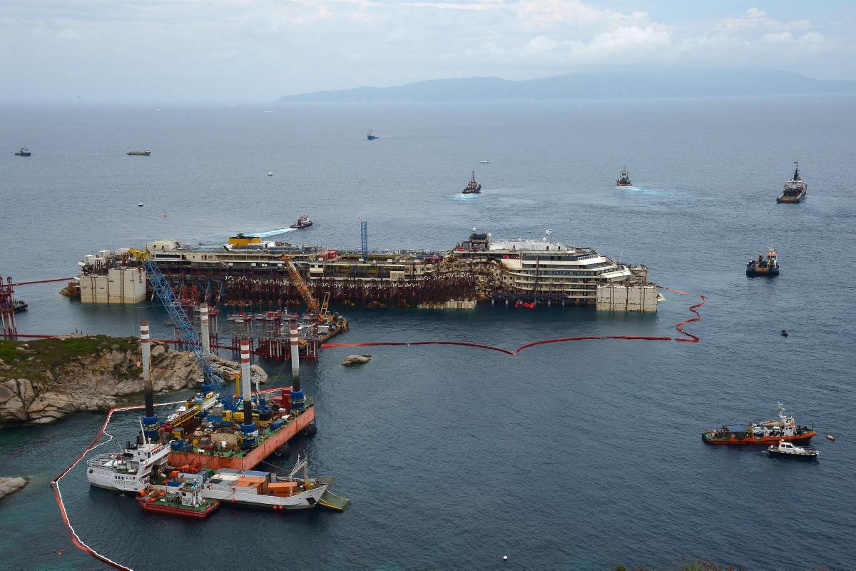 costa-concordia-refloated-2-years-tragedy.jpg