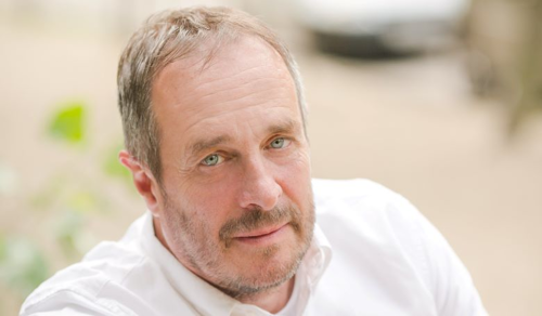 „Ferenc pápa szenvedélyesen szereti az embert” – interjú Hölvényi György európai parlamenti képviselővel