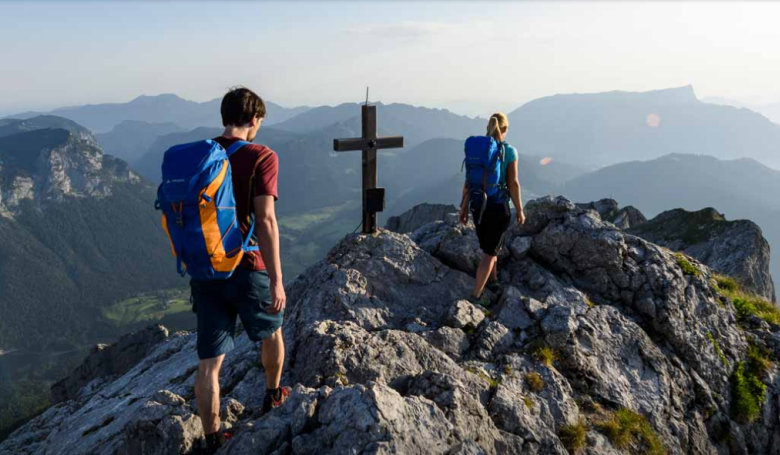 Úton a kereszthez: mi köti össze a hitet és a hegymászást?
