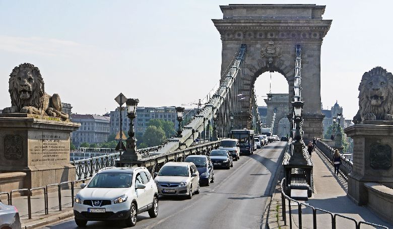 Hamarosan fizetnünk kell a budapesti autózásért