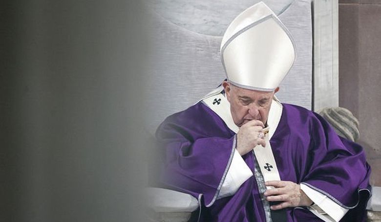 Vatikán: Ferenc pápa megfázása semmilyen más betegséghez nem köthető