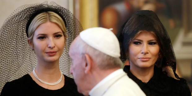 Ferenc pápa és a first lady esete a poticával