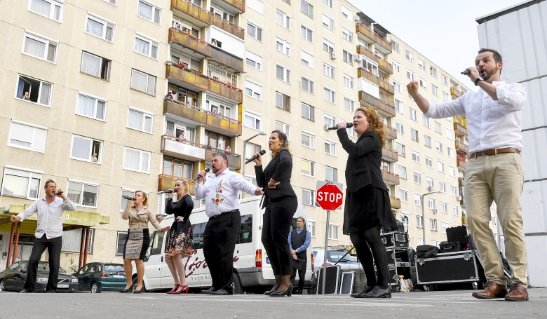 Színházzá válnak a lakótelepek Debrecenben