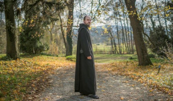 Hogy kerül egy 999 éves szerzetesközösség a Forbes magazinba?