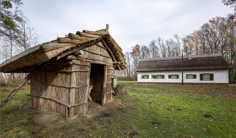 Megújult a Fekete István Emlékhely a Kis-Balatonnál