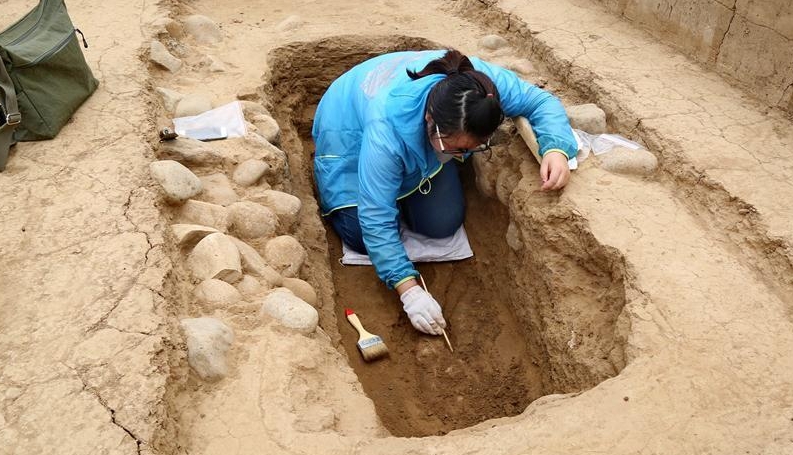 13 ezer éves sírt tártak fel Kínában