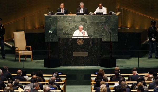 Az atomfegyverek ellen lép fel Ferenc pápa