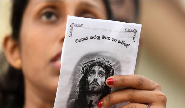Három katolikus templomban robbantottak húsvét vasárnap Sri Lankán